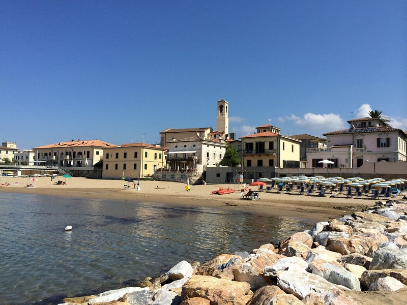 San Vincenzo: storia e spiagge da favola nella Costa degli Etruschi